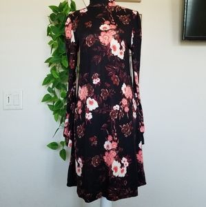 Junior's SO Puff Sleeve Mock Neck Dress Meduim